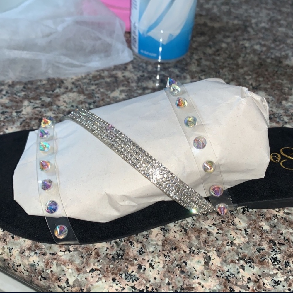New. FashionNova 5.5 black studded slide